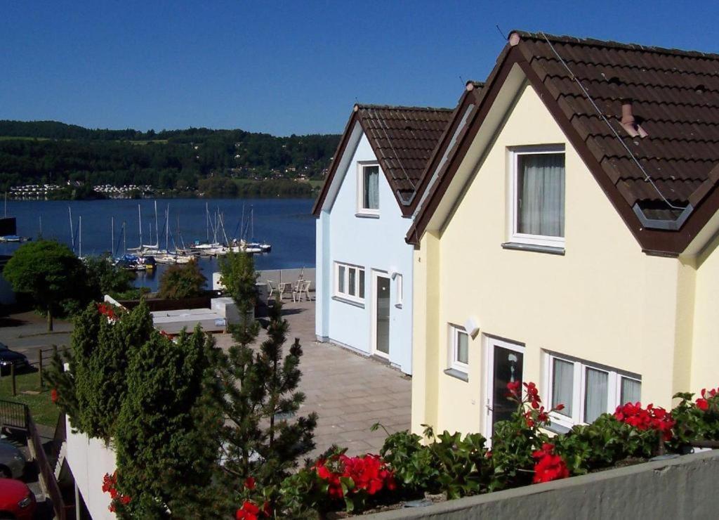 Seglerfewo Mit Traumhaftem Blick Vom Balkon Scheid  Buitenkant foto